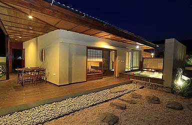 Japan in the Galilee, Moshav Pakiin