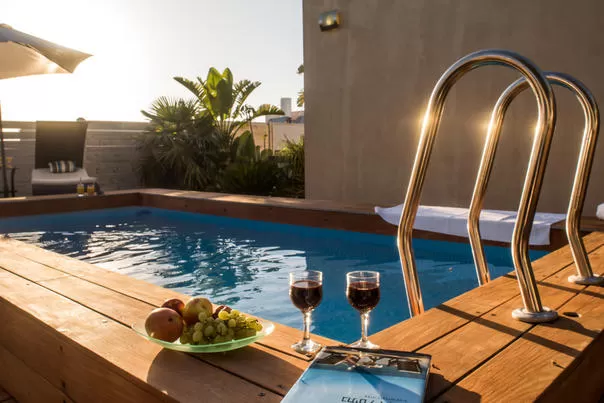  - Ahuzat Van Gogh Van Gogh Estate