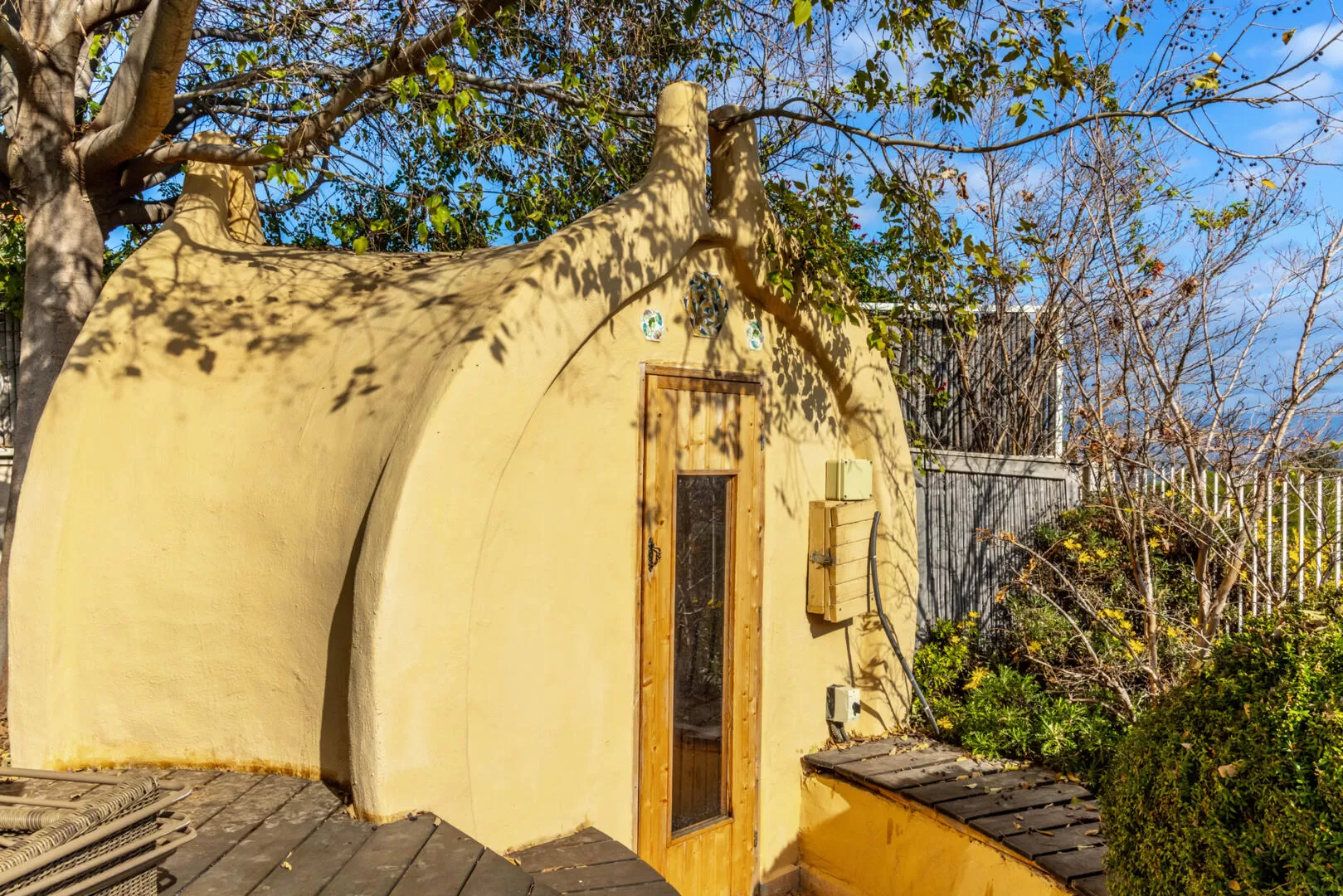 Dry sauna in a unique structure in the common yard - Ahuzat Yasmin, Rosh Pina, Upper Galilee