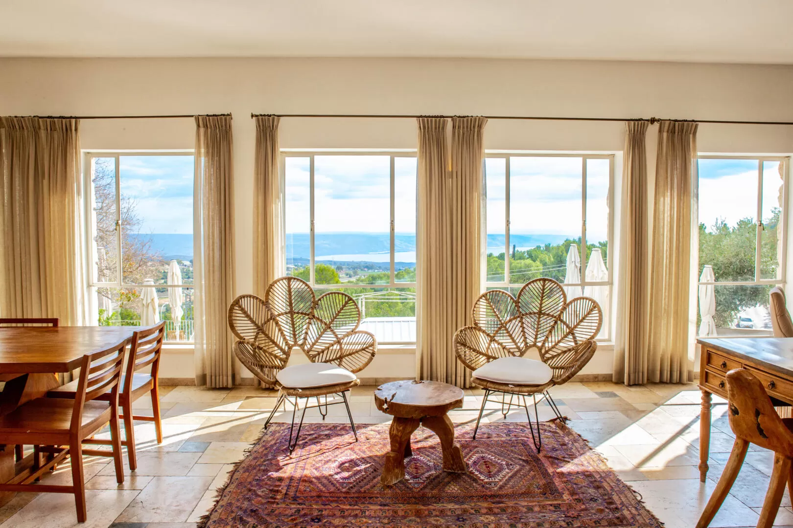 A luxury boutique hotel in front of a spectacular view, with five suites spread over 3 floors - Ahuzat Yasmin, Rosh Pina, Upper Galilee