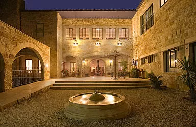 צימר עם ג'קוזי ספא פרטי בצפון, יער בירייה - בית בגליל | מלון בוטיק וספא