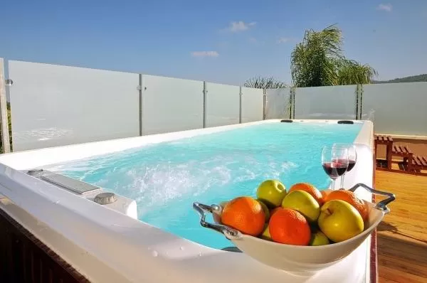 Ketamar Yifrah Boutique Estate, Yaara