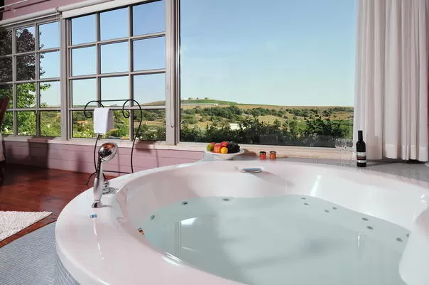 The cabins have glass showcases that bring the view into the space - Agada Bekerem couples only, Kerem Ben Zamra, Upper Galilee