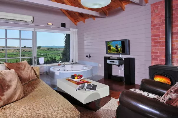 Interior design that creates a pleasant and relaxed atmosphere - Agada Bekerem couples only, Kerem Ben Zamra, Upper Galilee
