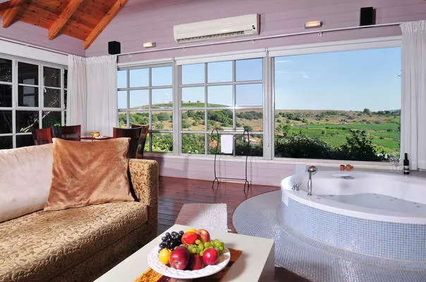  - Agada Bekerem couples only