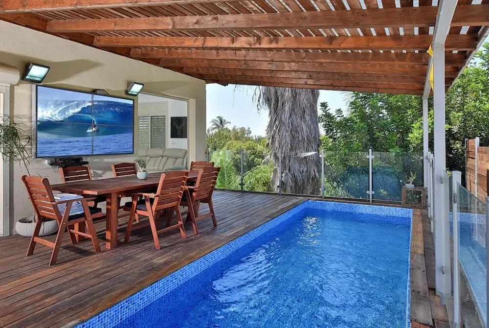 פול ויו  | Pool view