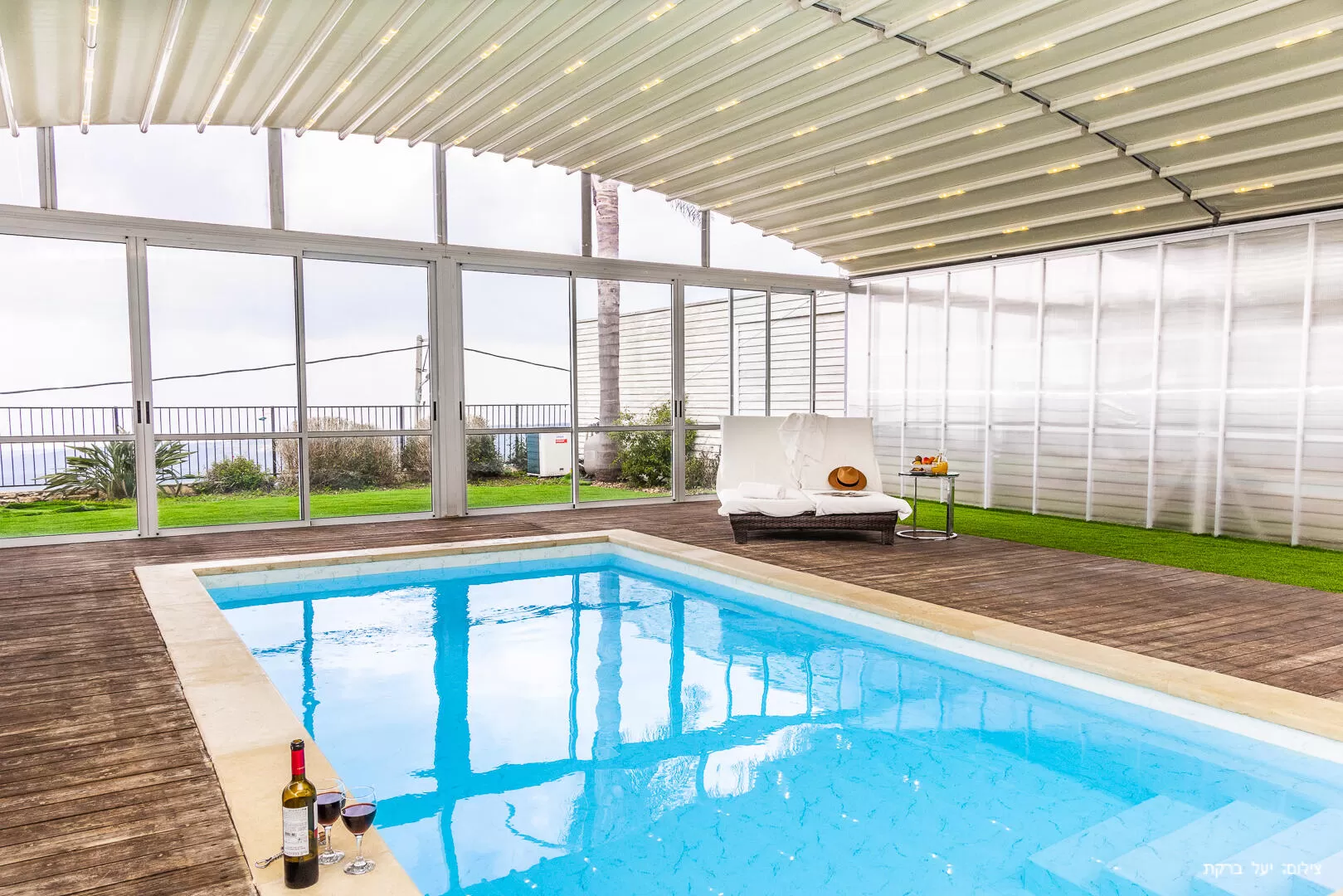 The pool of the Abia suite with an elaborate and spacious roof - Gad Estate couples only, Ein Ya'akov, Western Galilee