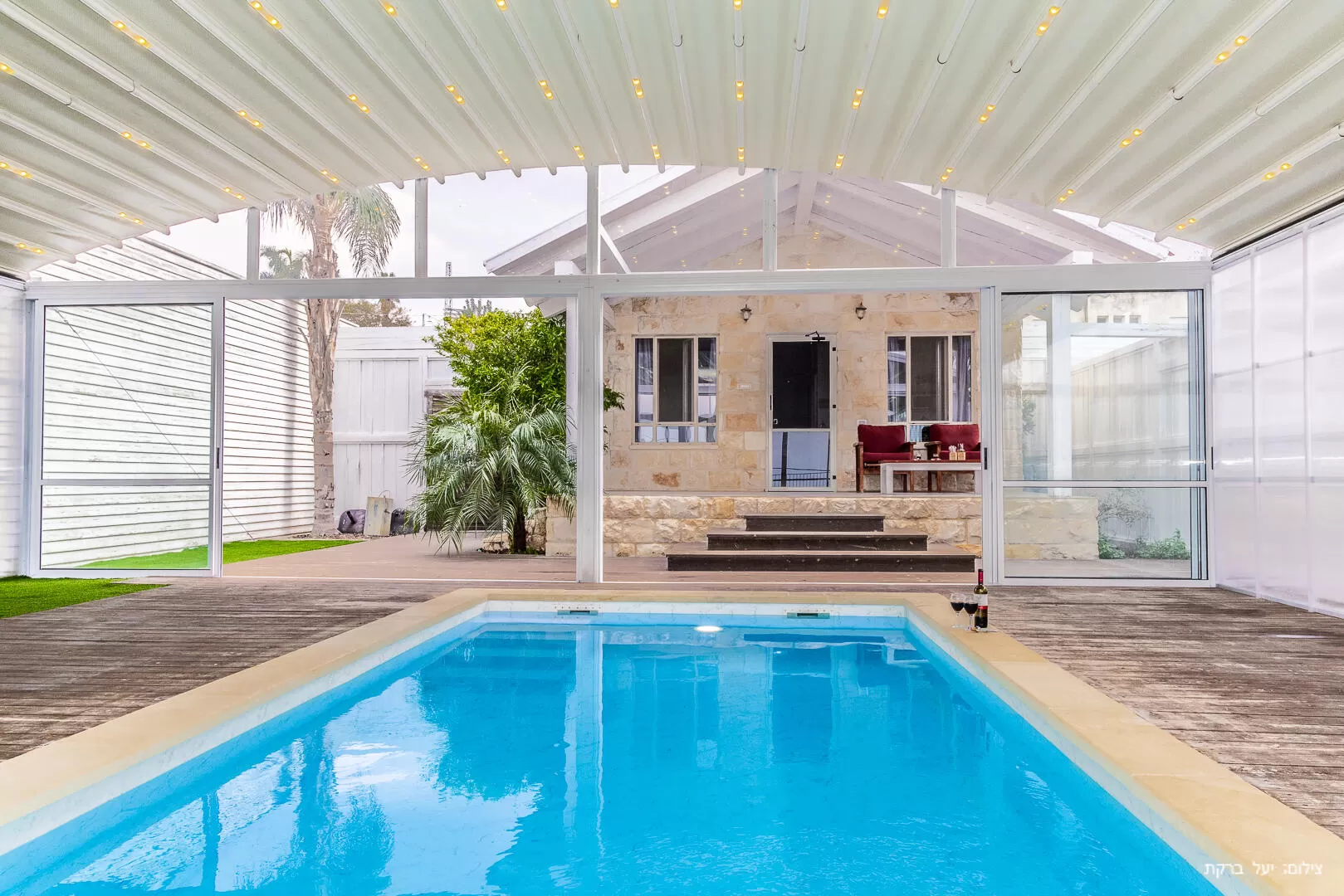 This type of roofing allows a direct view from the suite to the pool - Gad Estate couples only, Ein Ya'akov, Western Galilee