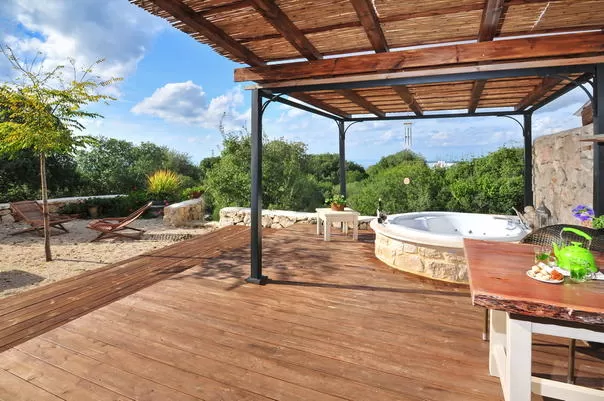 צימרים עם קמין במצפה הילה: ההמלצות שלנו לשנת 2026 - תמר וגפן - לזוגות בלבד