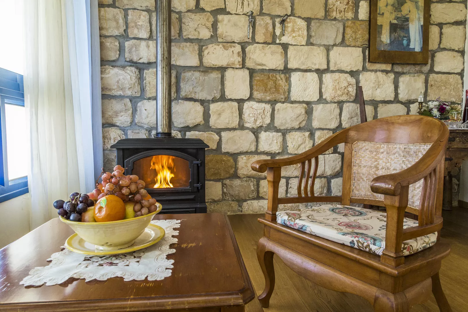 Sara's Estate, Kerem Ben Zamra