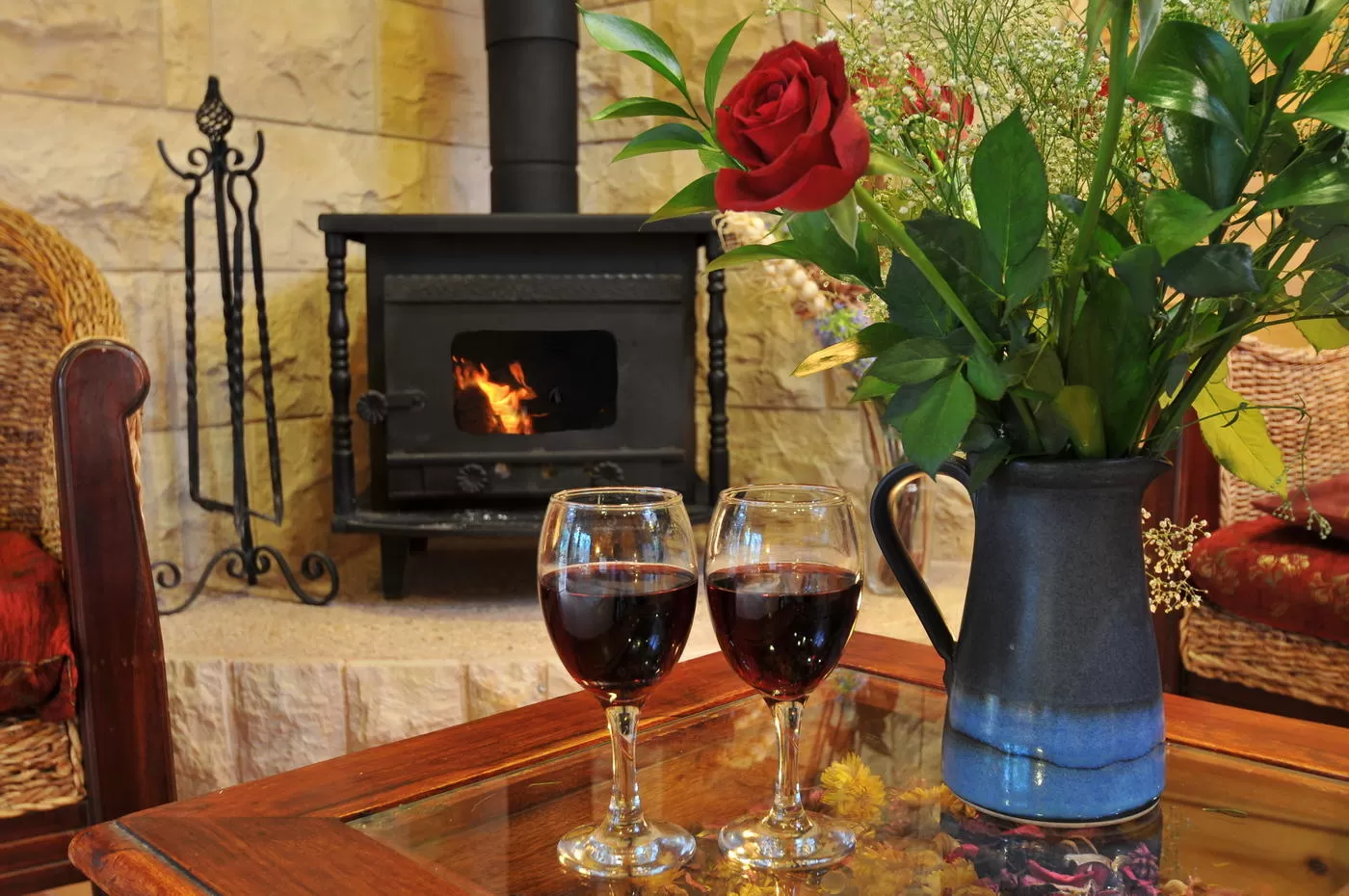A cozy fireplace for the winter days - Ahava Galilit Biktat Oranim, Amirim, Upper Galilee